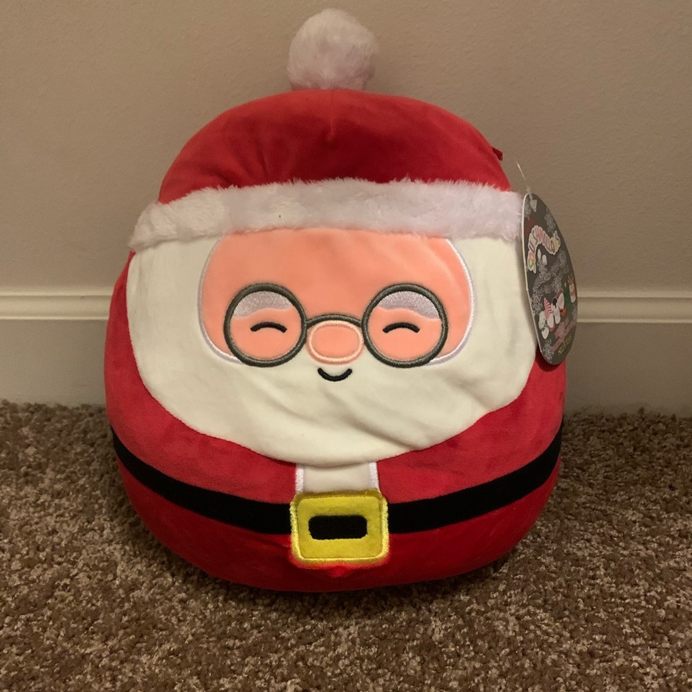 Santa squishmallow